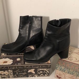 Chucky heel over the ankle black leather boots